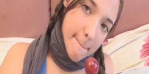 Brunette chick sucking lollypop (Knocked Up Nikki)