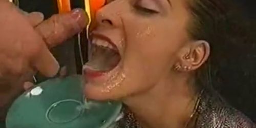 German whore feasts on thick cumshots