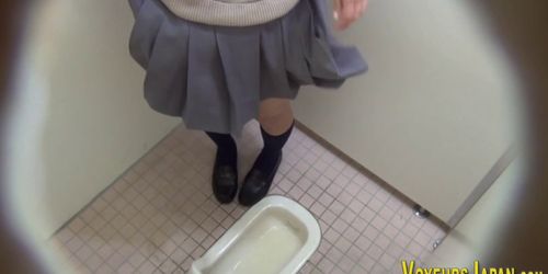 Asian peeing for spycam