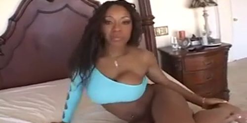 Two white guys drill ebony slut