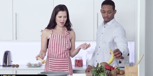 Chef fucks his sexy kitchen apprentice