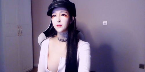 Da_Mi plays natural tits live sex chat with grandfather