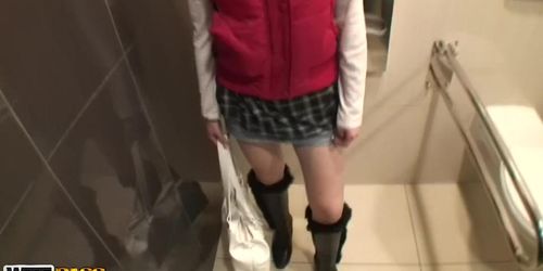 Cute Schoolgirl In Hard Pickup Screw