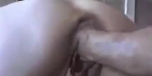 Homemade amateur anal fisting