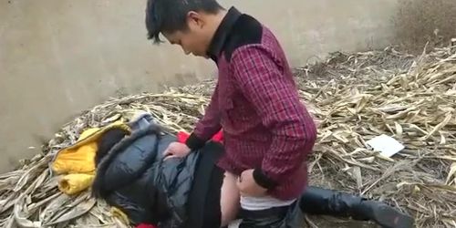 Chinesrape - Chinese Creampie On A Garbage Dump - Tnaflix.com