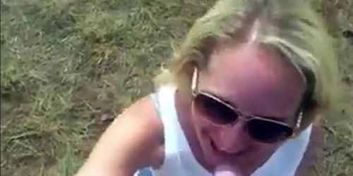 26yr old blonde girlfriend sucking dick on vacation