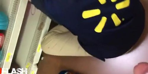 Cum on Walmart Employee - Tnaflix.com