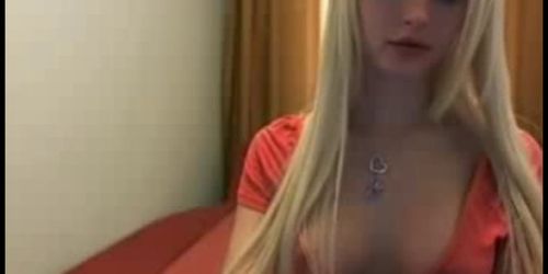 Barbie Look A Like Masturbates On Webcam