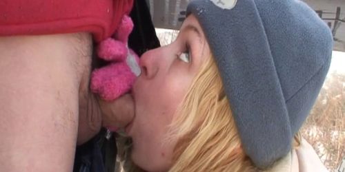 YOUR FREE PORN - Blonde wife warms strangers cock in the snow