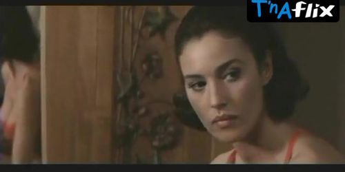 Monica Bellucci Breasts,  Butt Scene  in L' Ultimo Capodanno