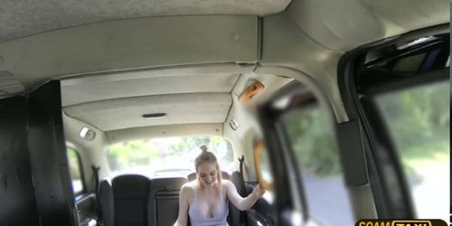 Hottie blondie chick gets a vitamin dick of the cab driver (Big Deal)