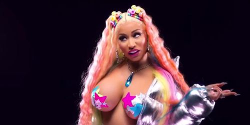 Nicki Minaj Titty bounce