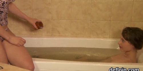 Lovable kitten opens up wet quim and gets deflowered
