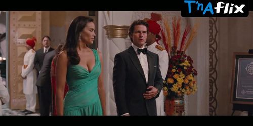 Paula Patton Sexy Scene  in Mission: Impossible - Ghost Protocol