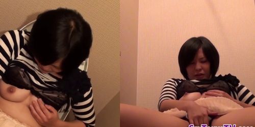 Japanese babe fingers - video 1