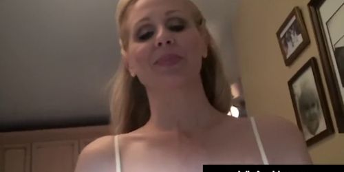 Milf Goddess Julia Ann Blows A Lucky Guy's Cock! (Julias Ann)