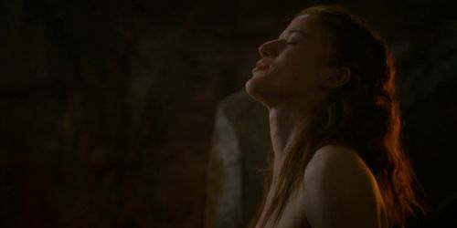 ローズレスリー (Rose Leslie)