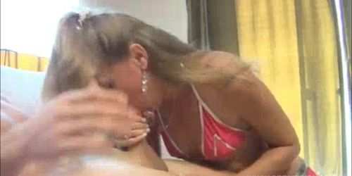 SEE MOM SUCKING - Dont Wake Up My Husband