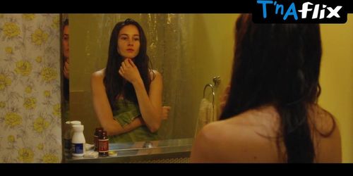 Shailene Woodley Breasts Scene  in White Bird In A Blizzard