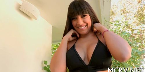 Curvy bitch reaches orgasms - video 18