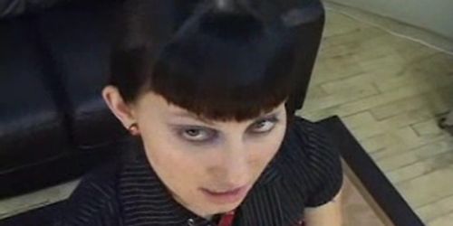 Goth Punk Girl bekommt meinen riesigen Schwanz geschlagen