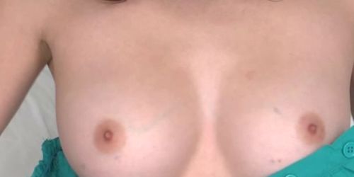 Teenage amateur strips and masturbates