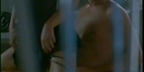 Monica Bellucci Sexy Scene  in Manuale D'Amore 2: Capitoli Successivi