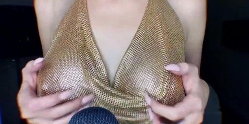 ASMR - Tapping on my collar bones and chest