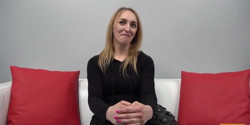 Amateur Blonde Uses Cock At Casting