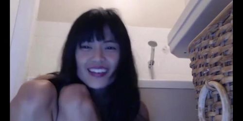 chinese camgirl doing anal with her big dildo - asian orgasm