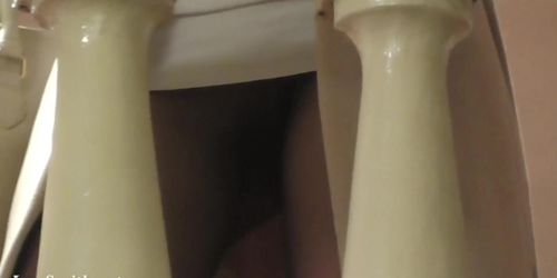 Jeny Smith subway upskirt pussy flash.