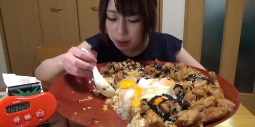 japanese girl 4.5kg 20min Challenge! belly stuffing