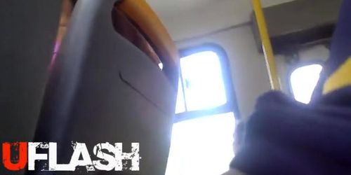 Flashing balls on the bus