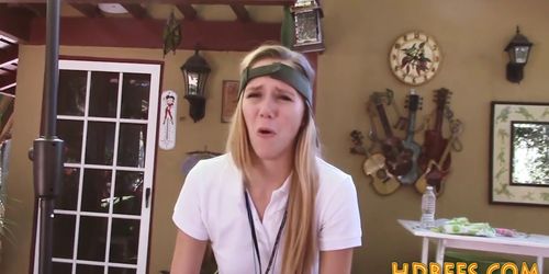 Lesbian teens eating pussy