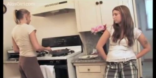 Real College Lesbians Desire Moore and Chrissy Cane