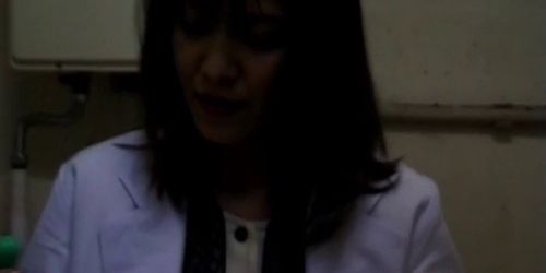 ALL JAPANESE PASS - Yuko Tachibana uses vibrator on pussy on WC