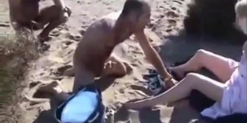 Beach Fap to Stranger Pussy Flasher