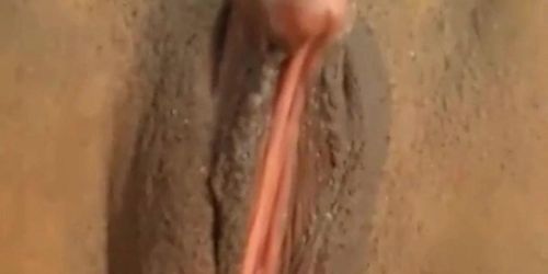 appealing  girl with giant clit rubs it till wetmp4