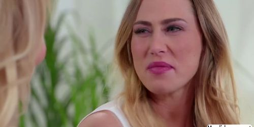 Babe Carter Cruise and MILF Erica Laure hot scissor sex (Erica Lauren)