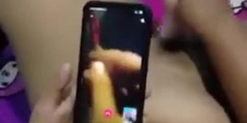 Viral Pinay Solo Masturbating while video