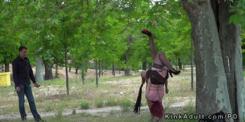 Female sub gets upside down suspension