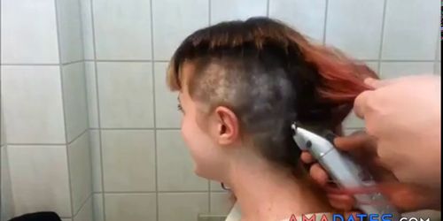 sexy redhead shaves her head bald (Bald_head Bald_head)