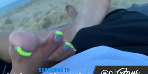 Foot Job On the Beach 