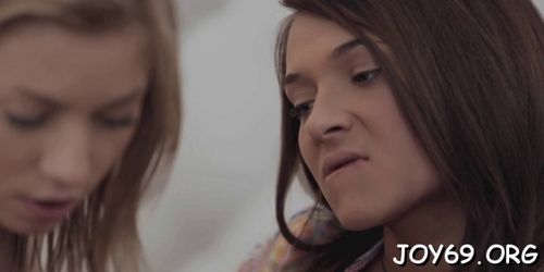 Teens satisfy each other orally - video 4