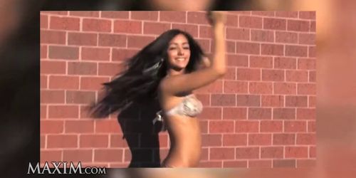 Model Goddess Melanie Iglesias Strips!