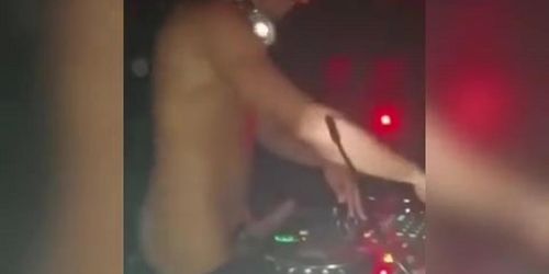 WTF ... Uk DJ naked with a boner...