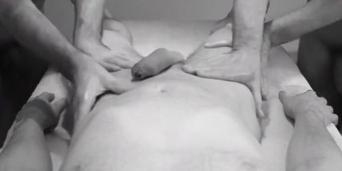 Erotic Four Hands Massage by Julian & Peter (GayMassage)