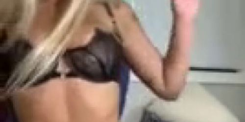 AA4B37BA-F8C8-4DEF-85CF-43F203EA3839.MOV