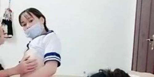One male and three female live blowjob big show very sensual