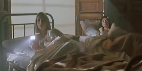 Scene Lesbians in Emmanuelle 7: Annie bella (1993)